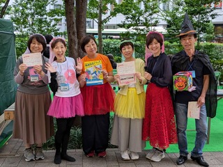 空の見える緑に囲まれた場所でのヨガは心地よき♥（梅田あるくフェス 開講レポ）