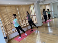 クラシックバレエを身近にするには?~腰痛改善にも!大人から始めるバレエストレッチ~
